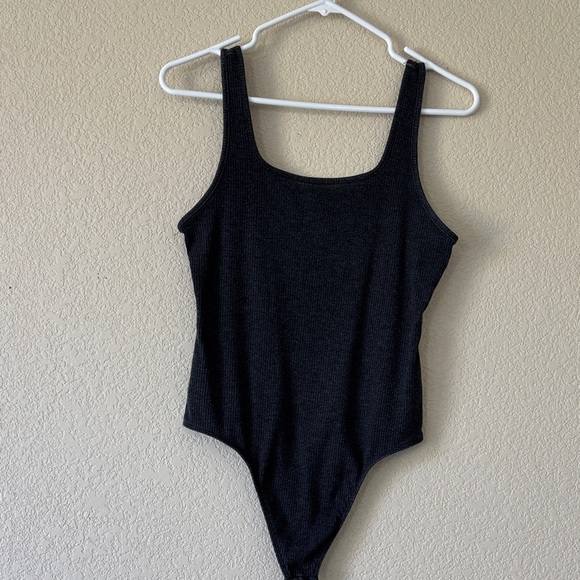 American Eagle Outfitters Tops - American Eagle gray ribbed bodysuit 🔴
